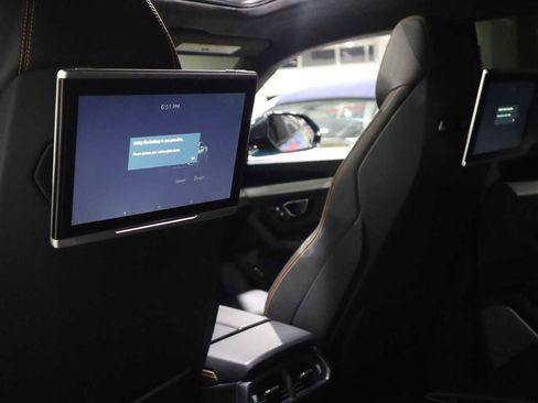 Used 2019 Lamborghini Urus image 25