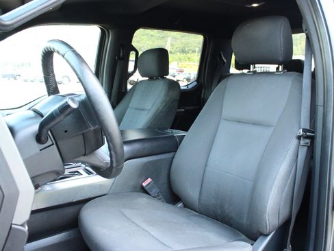 Used 2019 Ford F150 XLT w/ Equipment Group 302A Luxury AWD/4WD image 15