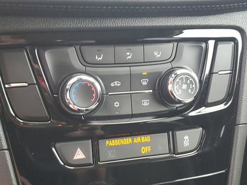 Used 2019 Buick Encore Preferred AWD/4WD image 16