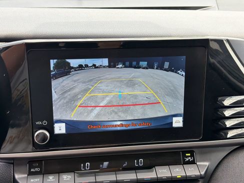 Used 2025 Toyota Camry LE FWD image 20