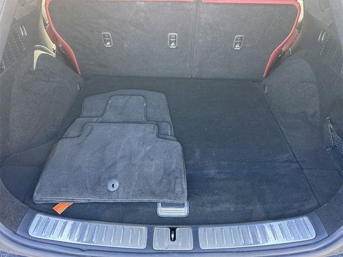 Used 2024 Genesis GV70 2.5T w/ Sport Prestige Package image 18