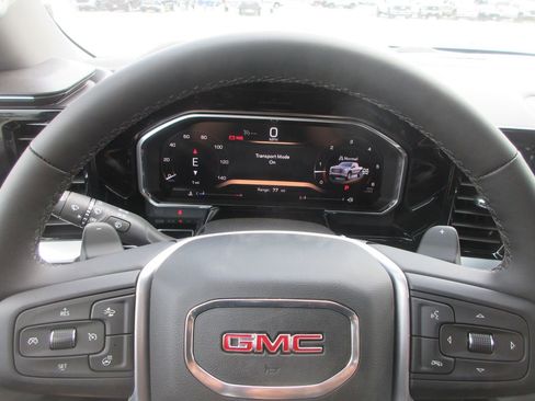 New 2026 GMC Sierra 1500 SLT w/ SLT Premium Package AWD/4WD image 17