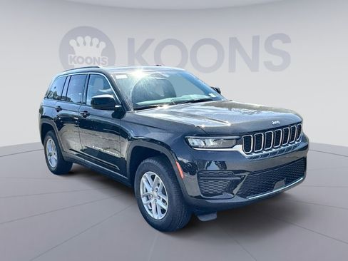 New 2025 Jeep Grand Cherokee Laredo X w/ Luxury Tech Group I image 10