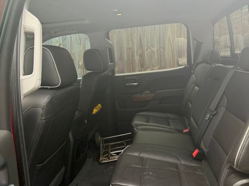 Used 2018 Chevrolet Silverado 1500 High Country image 10