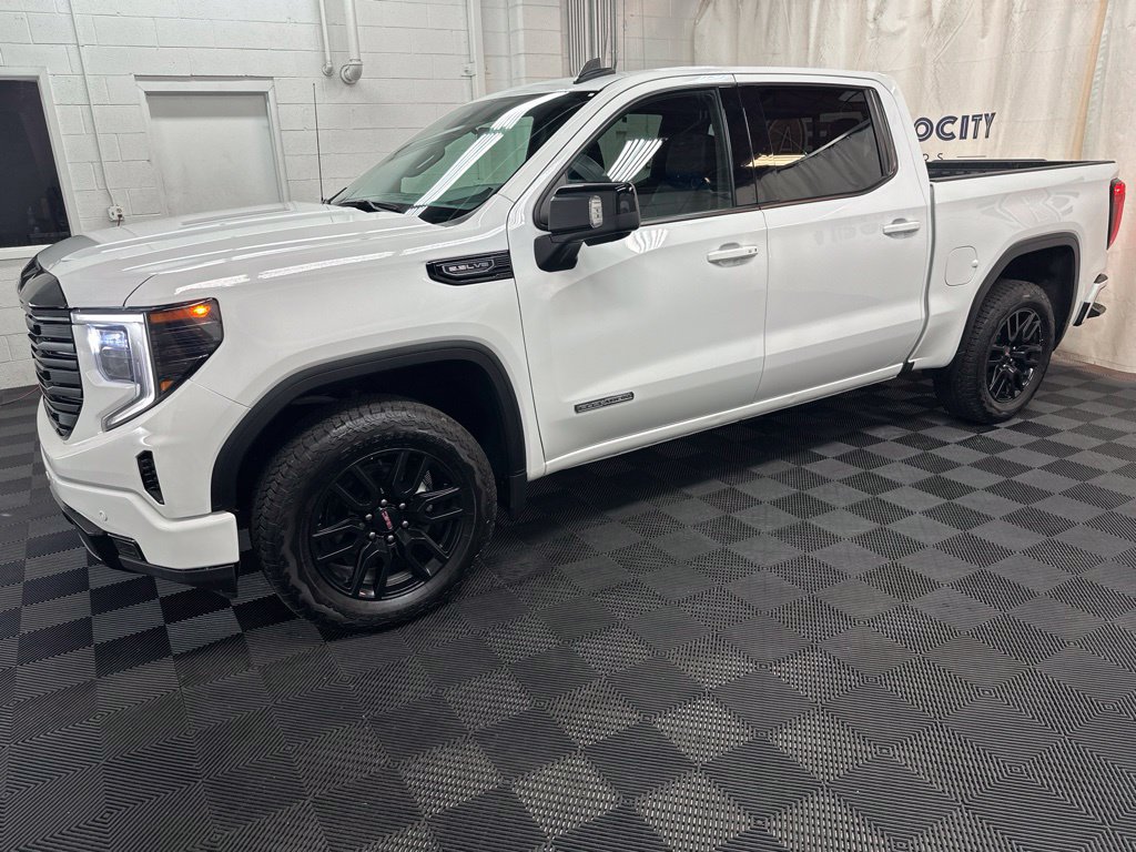 Used 2025 GMC Sierra 1500 Elevation w/ Elevation Premium Package AWD/4WD image 5