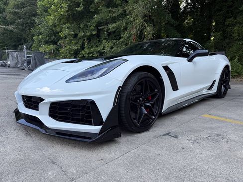 Used 2016 Chevrolet Corvette Z06 RWD image 8