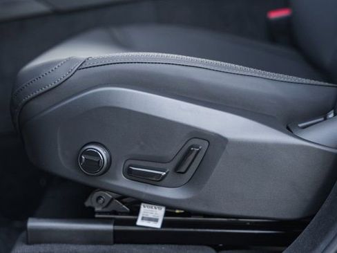 New 2026 Volvo XC90 B6 Plus w/ Protection Package Premier image 36