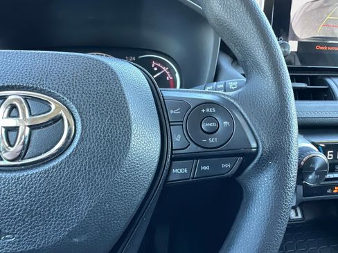Used 2024 Toyota RAV4 XLE image 30