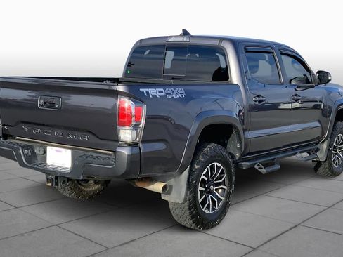 Used 2022 Toyota Tacoma TRD Sport w/ TRD Premium Sport Package AWD/4WD image 12