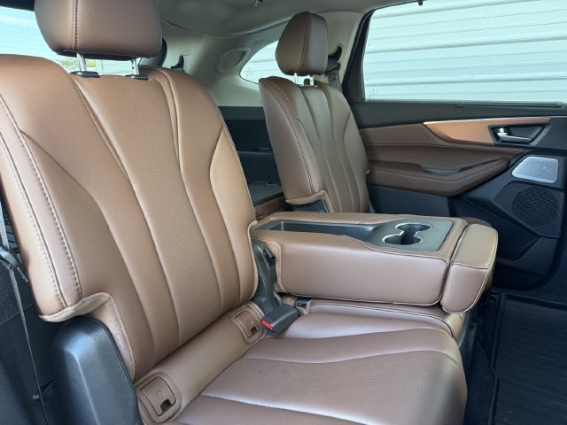 Used 2025 Acura MDX w/ Technology Package FWD image 29