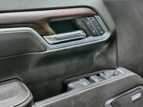 Used 2024 GMC Sierra 1500 SLT RWD image 18
