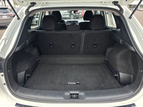 Used 2022 Nissan Rogue Sport S image 20