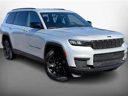 Used 2024 Jeep Grand Cherokee L Laredo