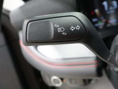 Used 2025 Ford Explorer ST-Line AWD/4WD image 36