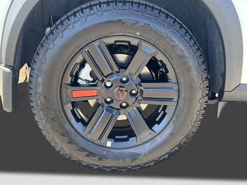 New 2026 Nissan Rogue SV image 8