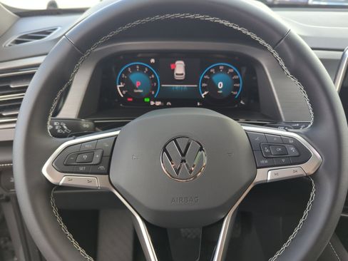 New 2026 Volkswagen Atlas Cross Sport SE AWD/4WD image 9