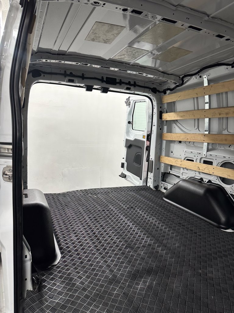 Used 2025 Ford Transit 250 Low Roof w/ Exterior Upgrade Package RWD image 25