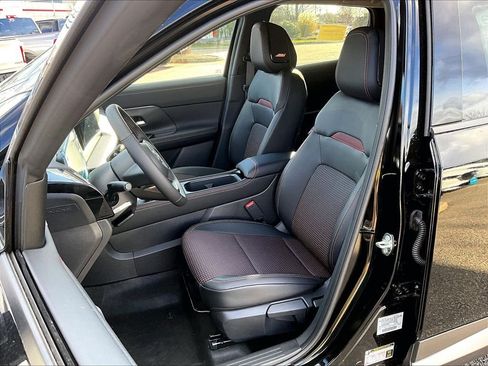 New 2026 Nissan Kicks SR w/ SR Premium Package AWD/4WD image 11