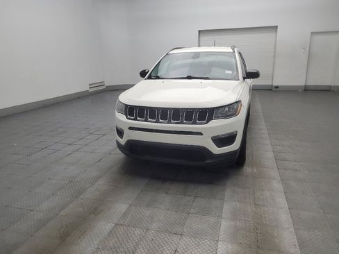 Used 2018 Jeep Compass Sport w/ Tech Group FWD image 15