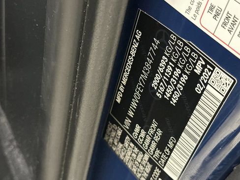 Used 2021 Mercedes-Benz Metris Passenger image 36