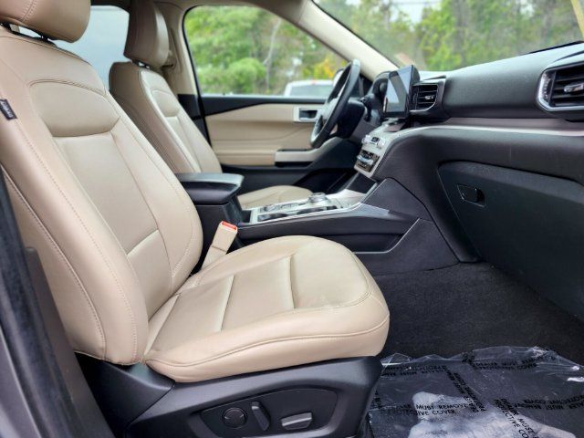 Certified 2023 Ford Explorer XLT w/ Equipment Group 202A AWD/4WD image 11