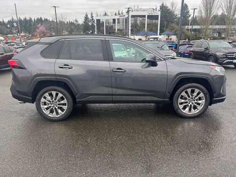 Used 2019 Toyota RAV4 XLE Premium w/ Cold Weather Package image 4