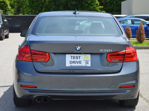 Used 2018 BMW 330i Sedan w/ Convenience Package RWD image 5