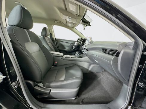 Used 2024 Nissan Sentra SV image 29