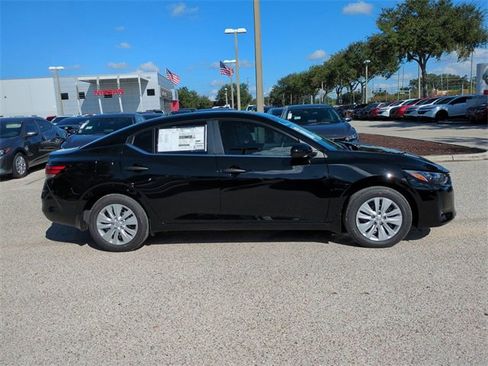 New 2025 Nissan Sentra S image 4