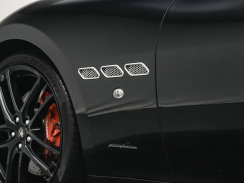 Used 2018 Maserati GranTurismo Sport image 35