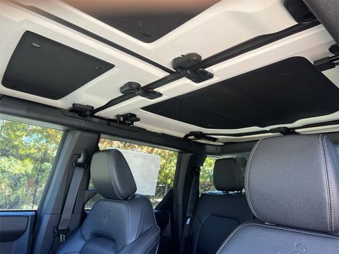 New 2025 Ford Bronco Badlands image 14