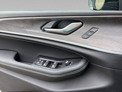 New 2026 Jeep Grand Cherokee Limited AWD/4WD image 15