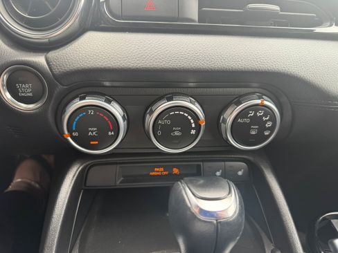 Used 2017 FIAT 124 Spider Lusso RWD image 13