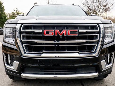 Used 2022 GMC Yukon SLT w/ SLT Premium Package image 34