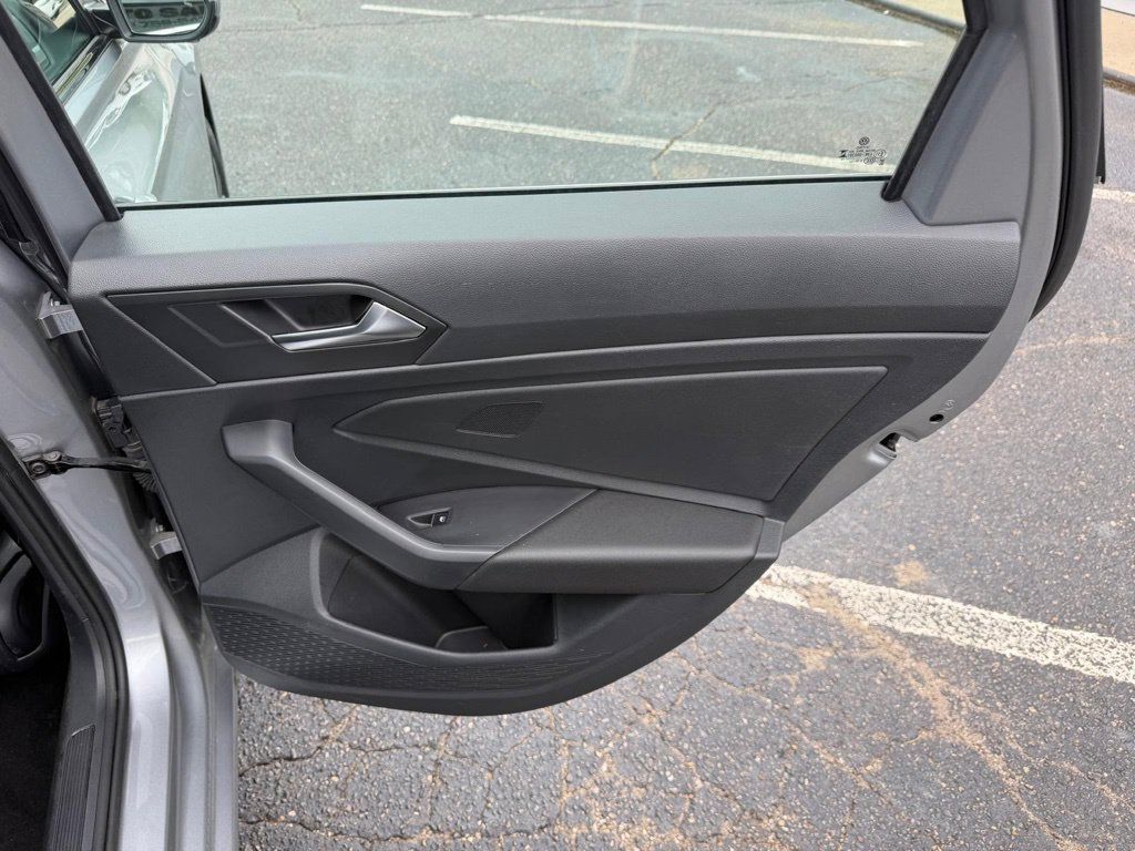Used 2025 Volkswagen Jetta S FWD image 25