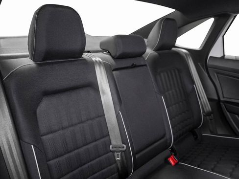 Used 2022 Volkswagen Jetta Sport image 33