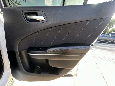 Used 2018 Dodge Charger R/T Scat Pack RWD image 35