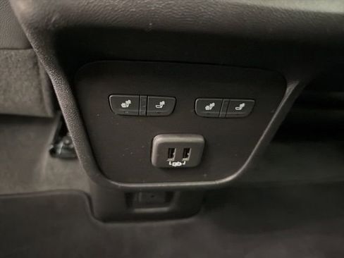 Certified 2024 GMC Terrain Denali w/ Black Diamond Edition image 17