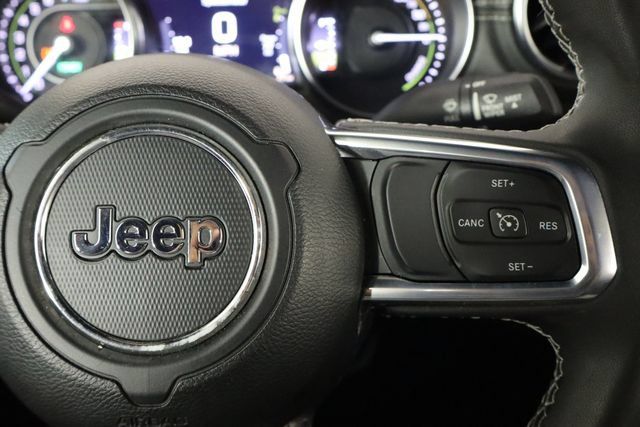 Used 2023 Jeep Wrangler Unlimited Sahara AWD/4WD image 10