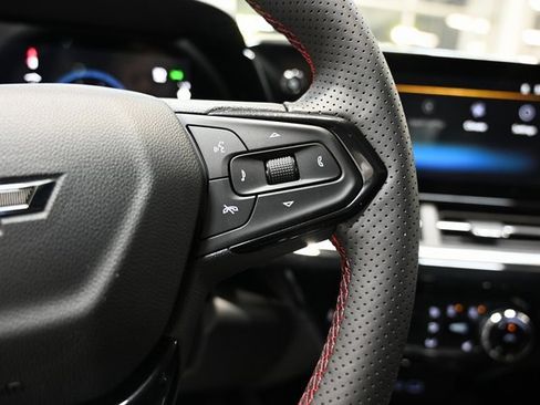 New 2026 Chevrolet Trax RS w/ Sunroof Package image 23