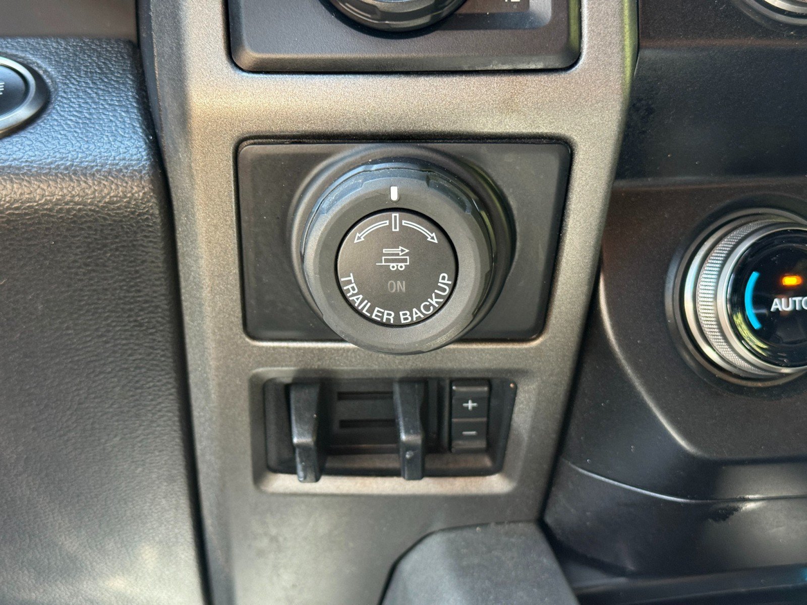 Used 2019 Ford F150 Raptor w/ Equipment Group 802A Luxury AWD/4WD image 27