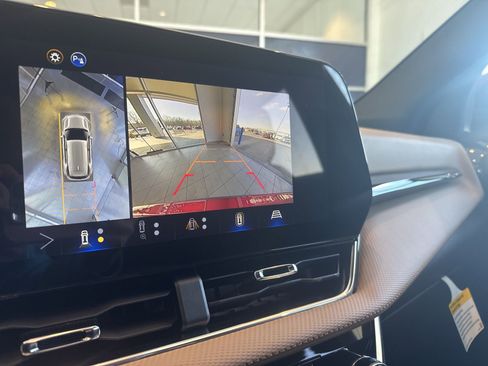 New 2026 Chevrolet Equinox ACTIV w/ Convenience Package III image 33