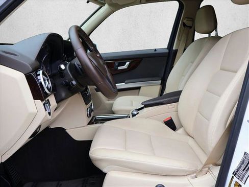 Used 2014 Mercedes-Benz GLK 250 BlueTEC 4MATIC image 19