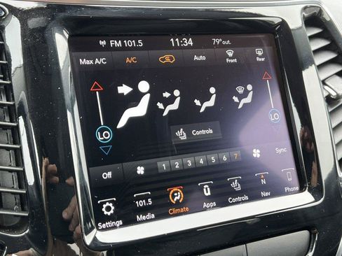 Used 2019 Jeep Cherokee Limited w/ Trailer Tow Group AWD/4WD image 20