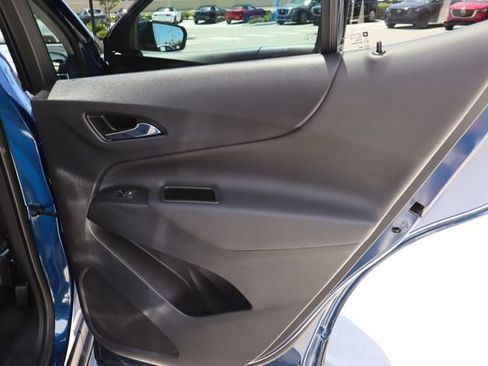 Used 2022 Chevrolet Equinox LT FWD image 28