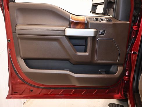 Used 2015 Ford F150 King Ranch w/ Equipment Group 601A Luxury image 10