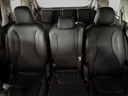 New 2026 Kia Carnival EX image 10