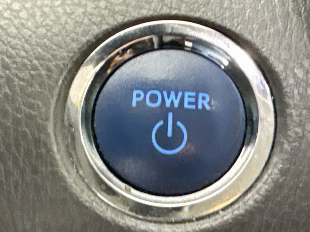 Used 2022 Toyota Camry SE w/ Audio Upgrade Package FWD image 20