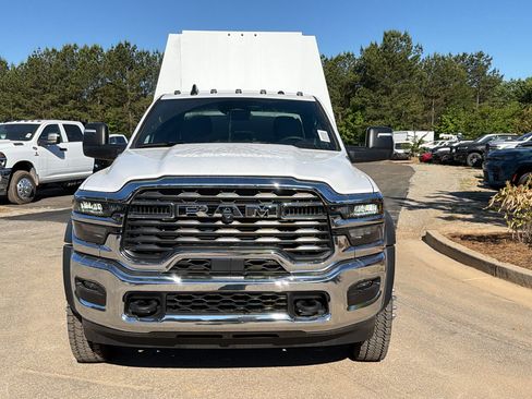 New 2026 RAM 5500 Tradesman w/ Chrome Appearance Group AWD/4WD image 3