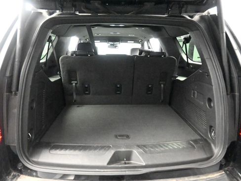 Used 2024 GMC Yukon XL SLT image 25